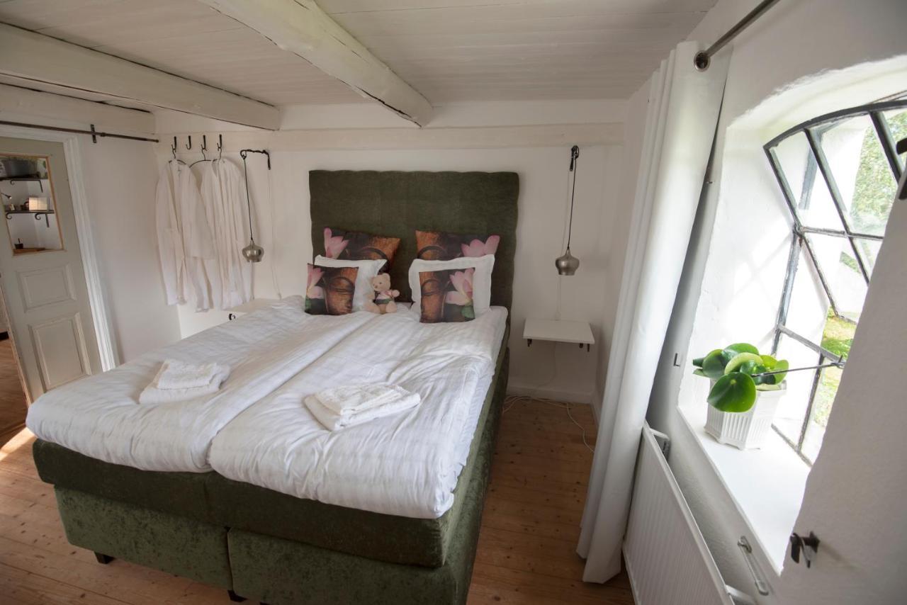 4B Oesterlen Bed & Breakfast Tomelilla Kültér fotó